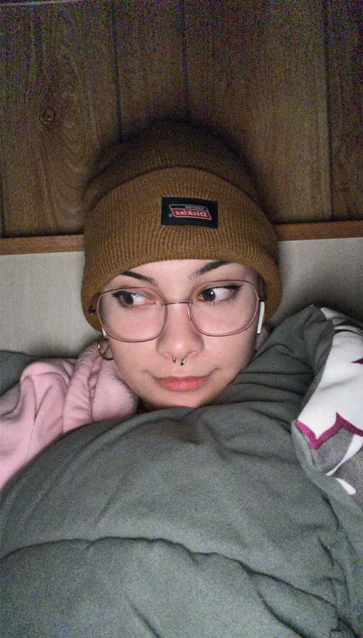 Happy Wednesday ☺️⭐️✨ posted by Imthelilone