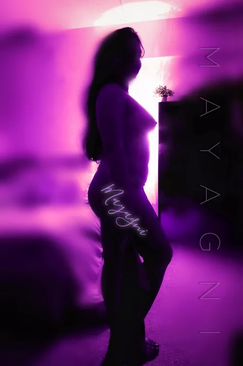 Happy weekend you all (F) -Mayagni by Mayagni