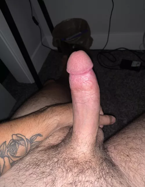 Hard and ready to be rated! by jaygayhey