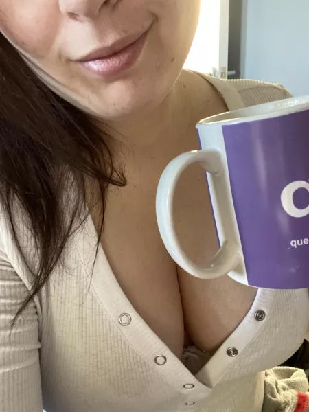 Hard at work but always have time for a selfie 😉 by c00lcumbers