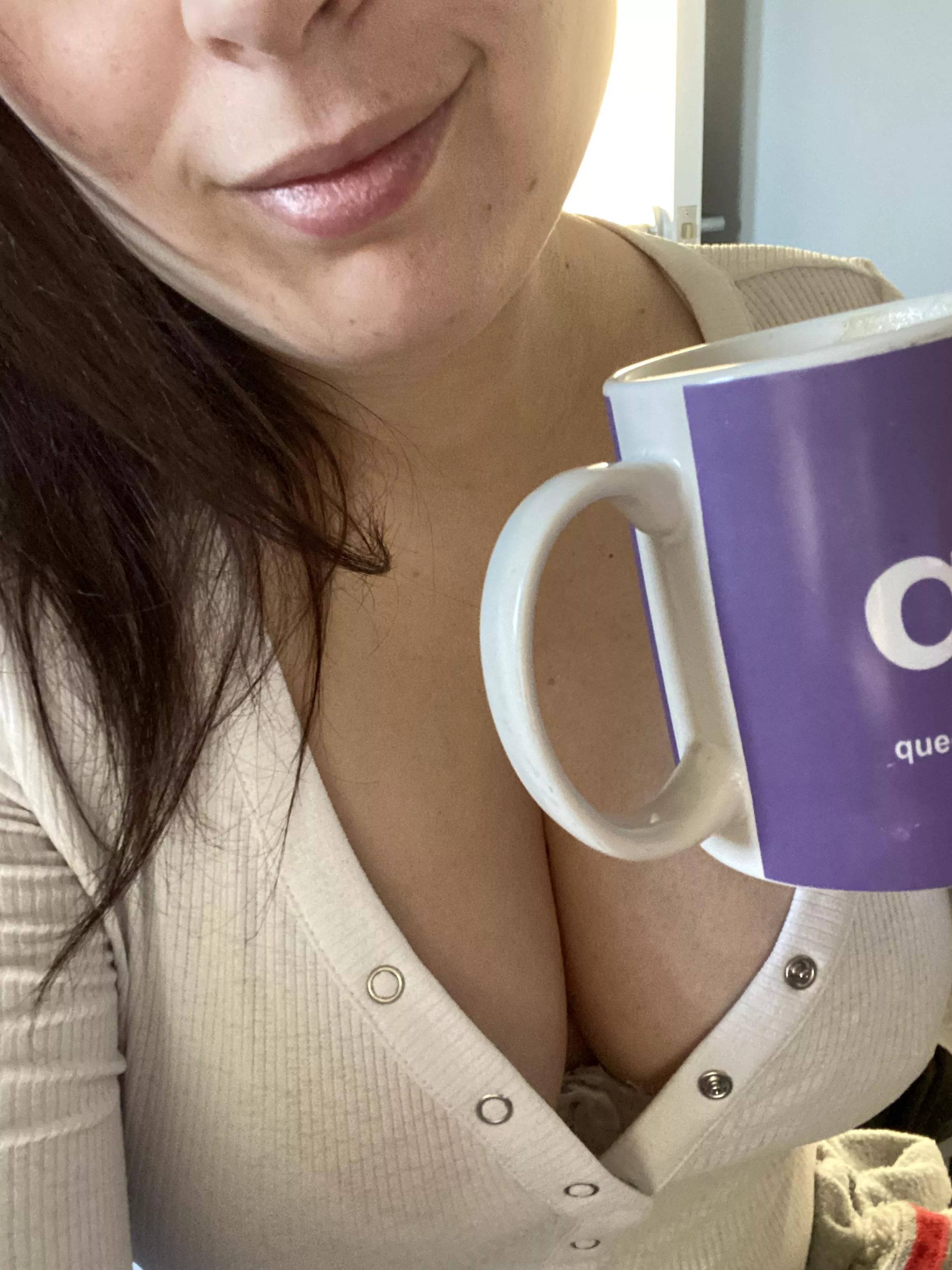 Hard at work but always have time for a selfie 😉 posted by c00lcumbers