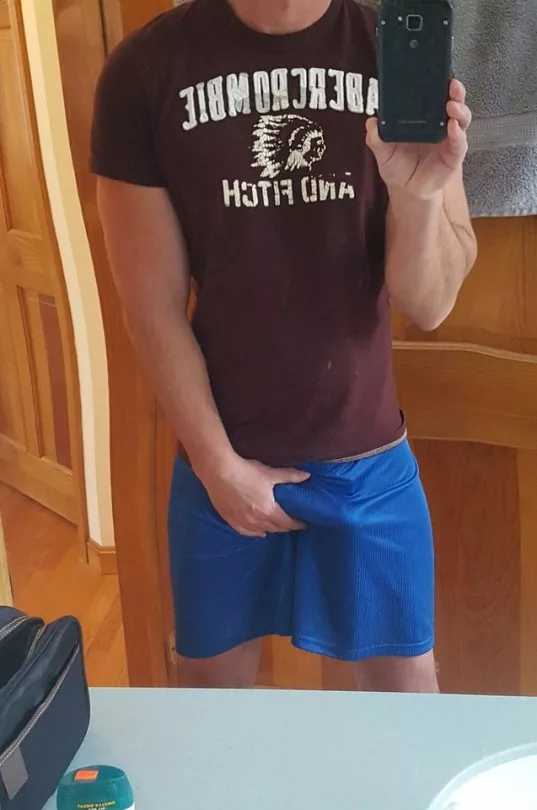 Hard cock posted by menareamazing