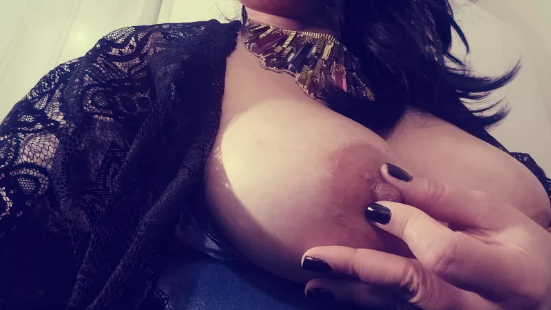 Hard time... Should I ask my coworker to help? (F) by velvet0100