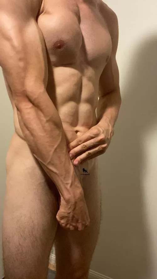 Hard to know where the veins stop and the others begin 🤷‍♂️ 😏