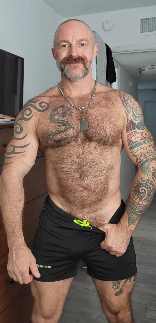 Have a beautiful day guys!!! by MusclebearMontreal