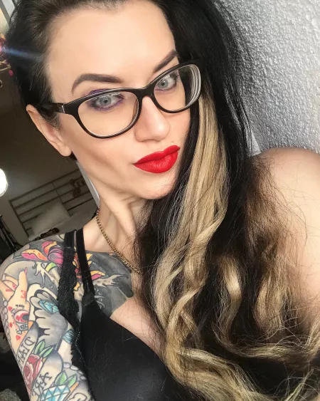 Have a good and hot weekend, guys! 💋❤️ by Juliadomaina