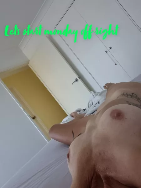 Have a happy monday 😊 by butterflyeffex