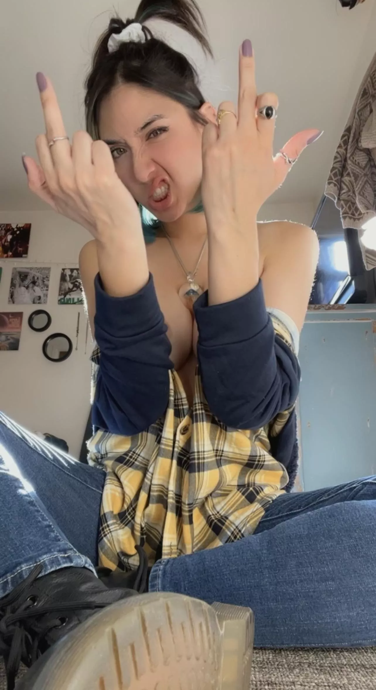 Have a kick ass Sunday lovers🖤What are your plans? posted by EnigmaticDaze