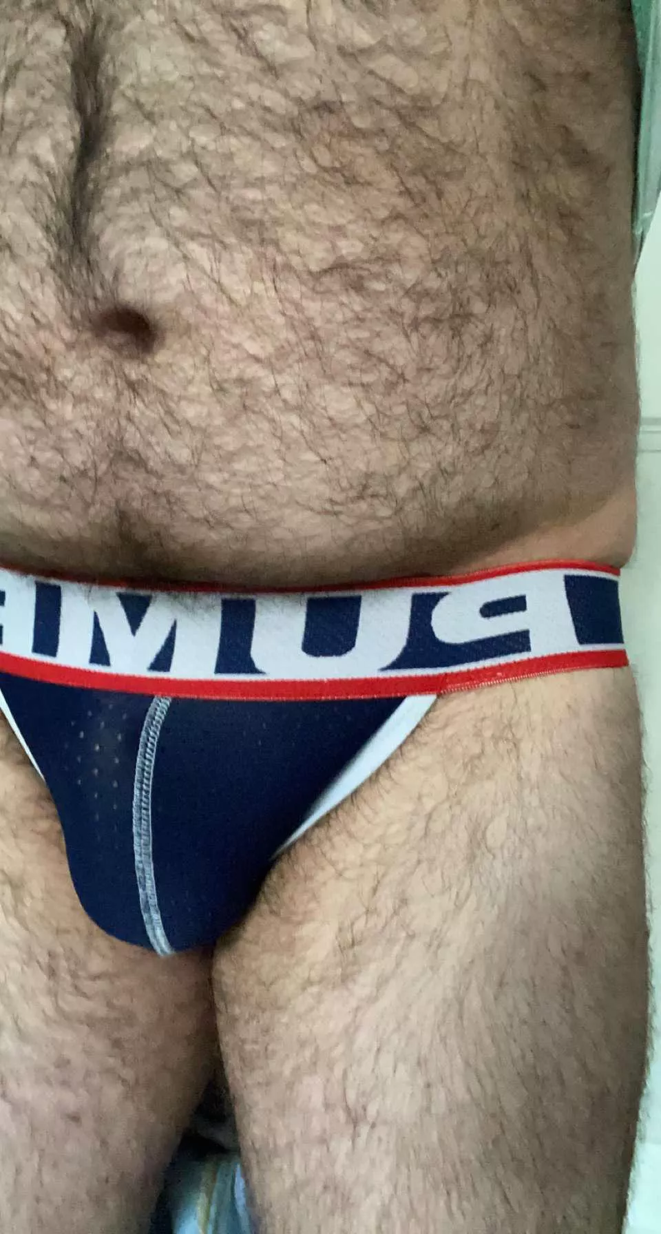 Have a kinky Sunday sexy bears 😈🐻 posted by beardnhairy