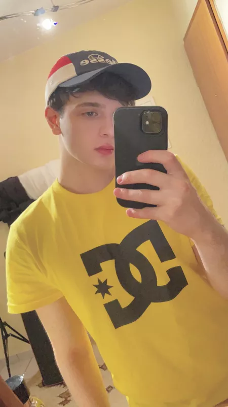 Have a nice day 💛✨ by prxncecharmxng