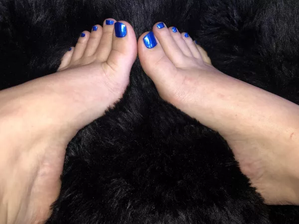 Have a nice weekend 💙🤤 by [deleted]