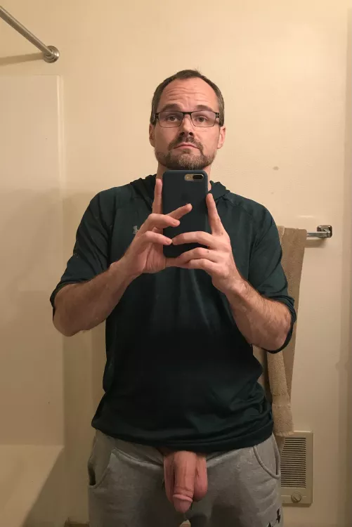 Have a peek… by ATadHung