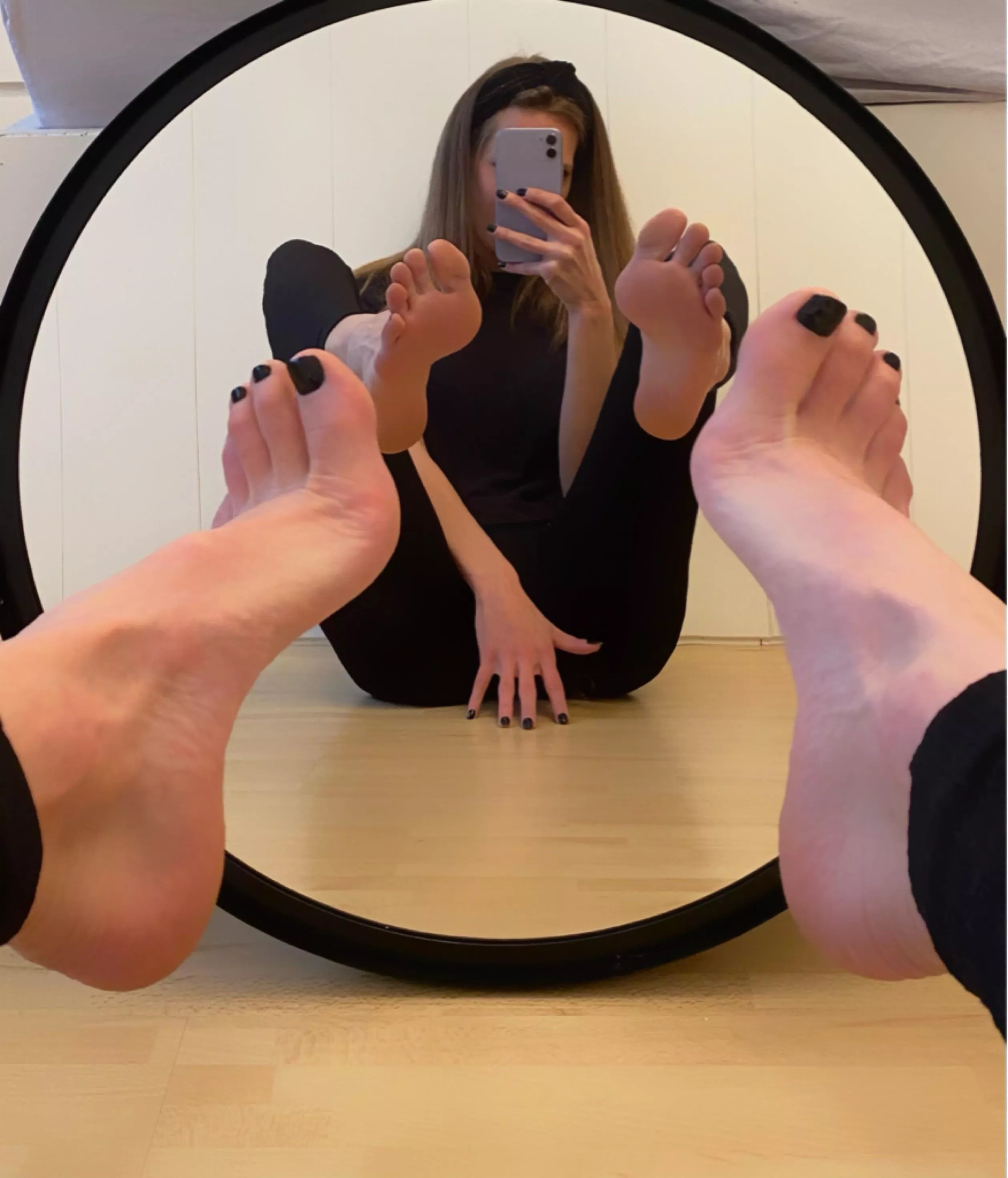 Have a wonderful day 💓 posted by Novasweetfeet