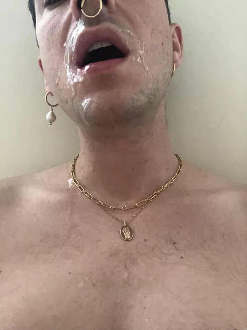 haven’t been fed in a while, had to take matters into my own hands by damefaggiesmith