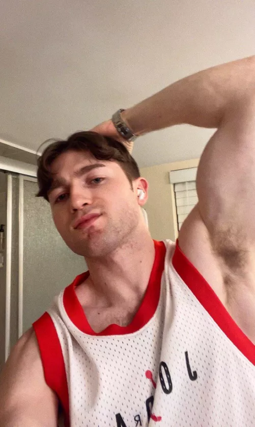 Haven't posted here in a while 😏 by oddishtt