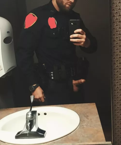 Haven't shaved in 1.5 months! by Pig_5-0_copper