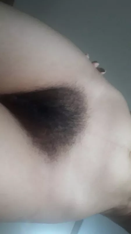 havent shaven in some time and i think i like it by hornyAlt556