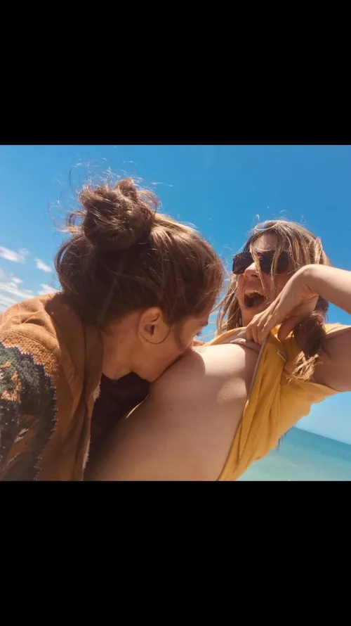 Having a bite at the Great Australian Bight. Think this was too cheeky for dykesgonemild and got removed. by DanniB90