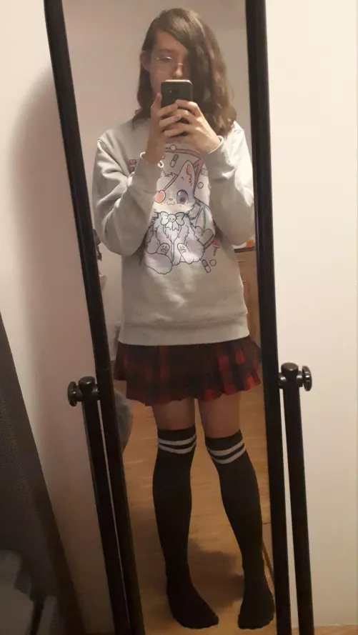 Having a comfy evening UwU Who wants to join 👉🏻👈🏻 by Nikiki2110