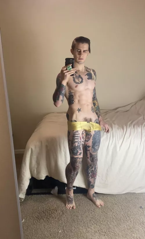 Having a golden time💛 by anarcho-stripperism