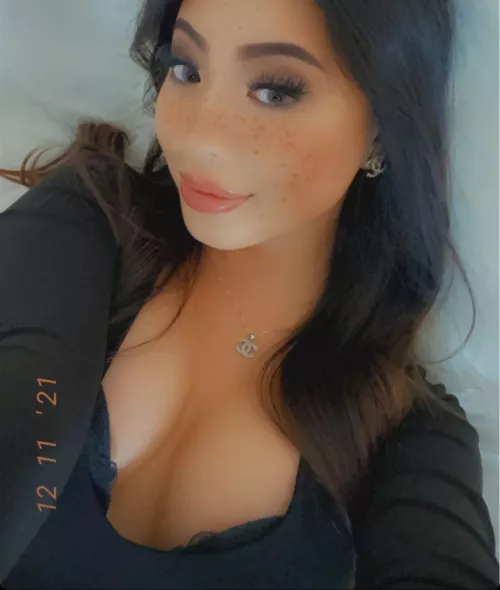 Hawtie by WetAzzPuzzy