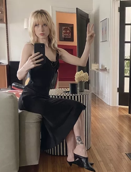 Hayley Williams by submittothequeens