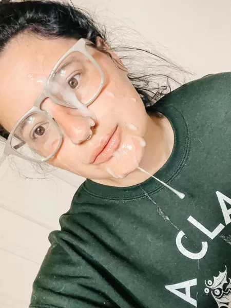 He covers me like this Everytime 🤤🤤🤤 by hotwifeashli