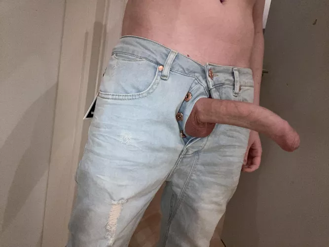 He plopped out by bigboy20c