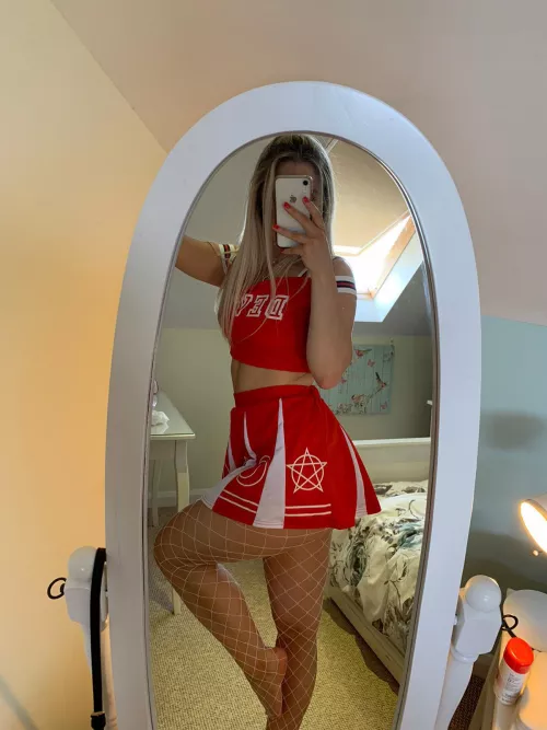 Head cheerleader 📣 by B_skyee2