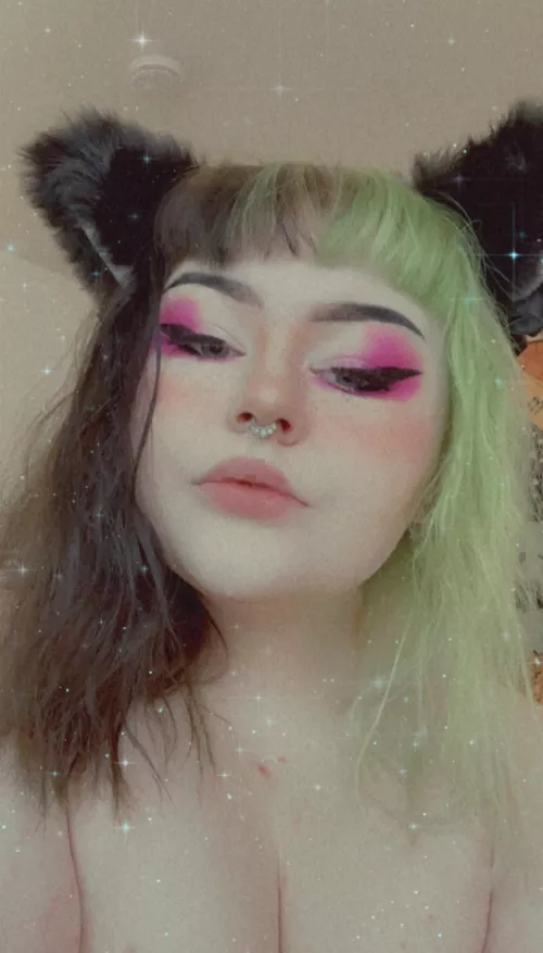 Head pats? 🥺 by cherrydoll420