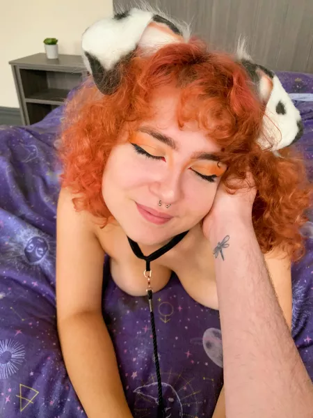 Head scratches are a pet’s best friend 🥺🥰 by cinnamonselkie