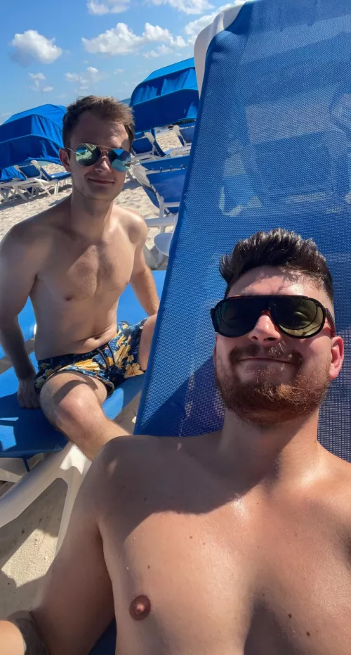 Headed home to arctic temps 🥲 by zklorenzo