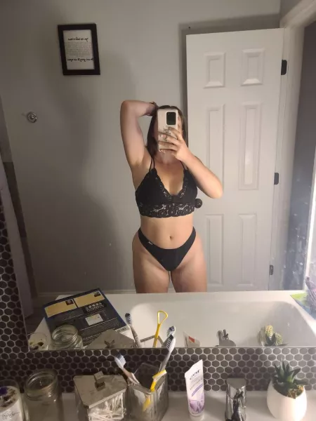 Heading to the beach in this... what would you do if you was there. by Dependent_Mango5728