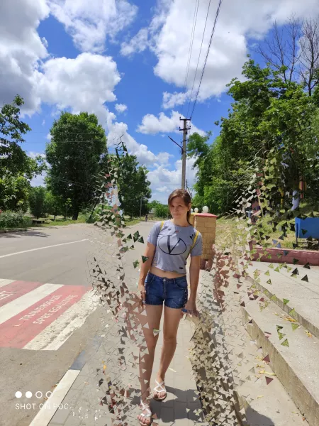 Hearing my wishes, the goldfish pretended to be dead😅 by ValuableOk1