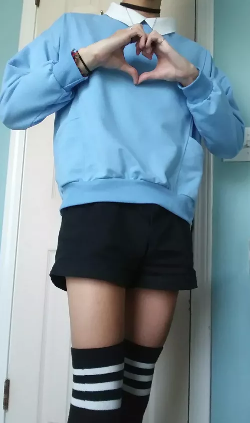 heart hands uwu by Bulging__Twink