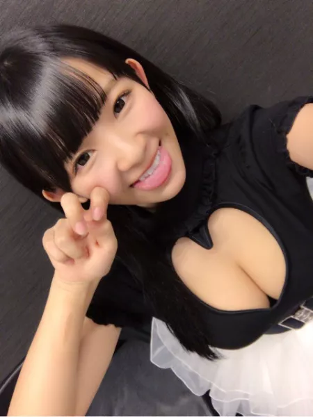 Heart-shaped Window by vidsonly