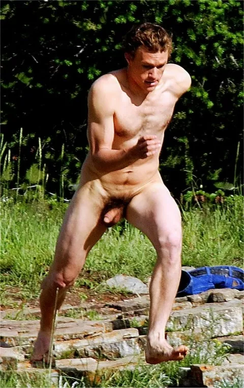 Heath Ledger posted by cassandras_eyes