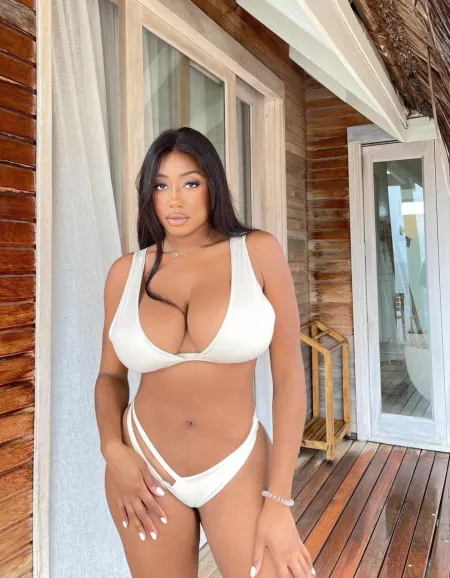 Heavy boobs by Boring-Bed-Bug