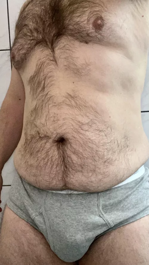 Heavy shooters in Berlin that likes bear bottoms?