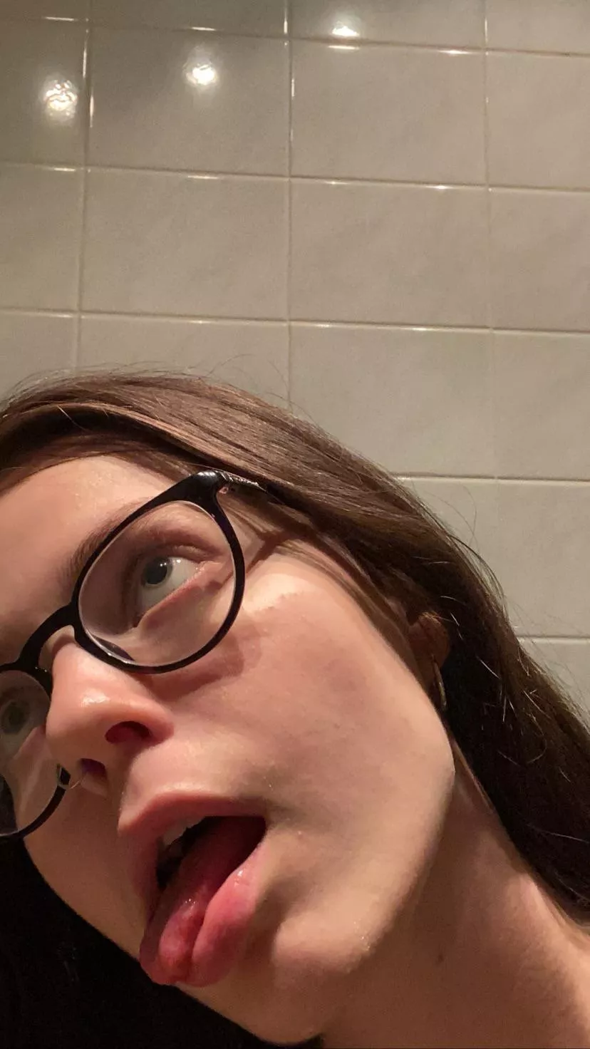 Heeeey posted by MermaidsDreams