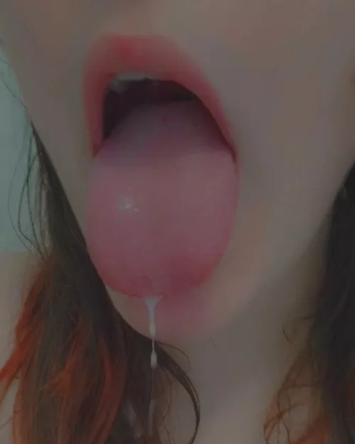 Heeey I hit 100 followers! Now who wants to fuck my throat? by MaryCooperXO