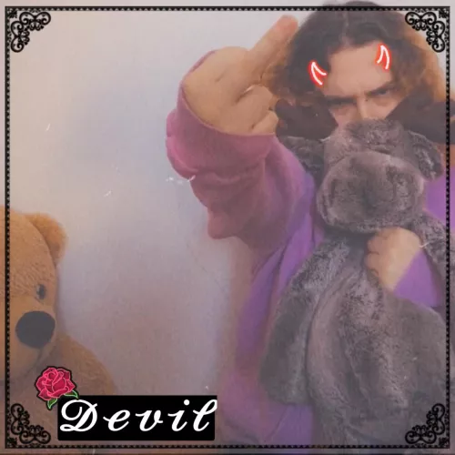 Heeheheehheeh.....😈 by JuneBeary