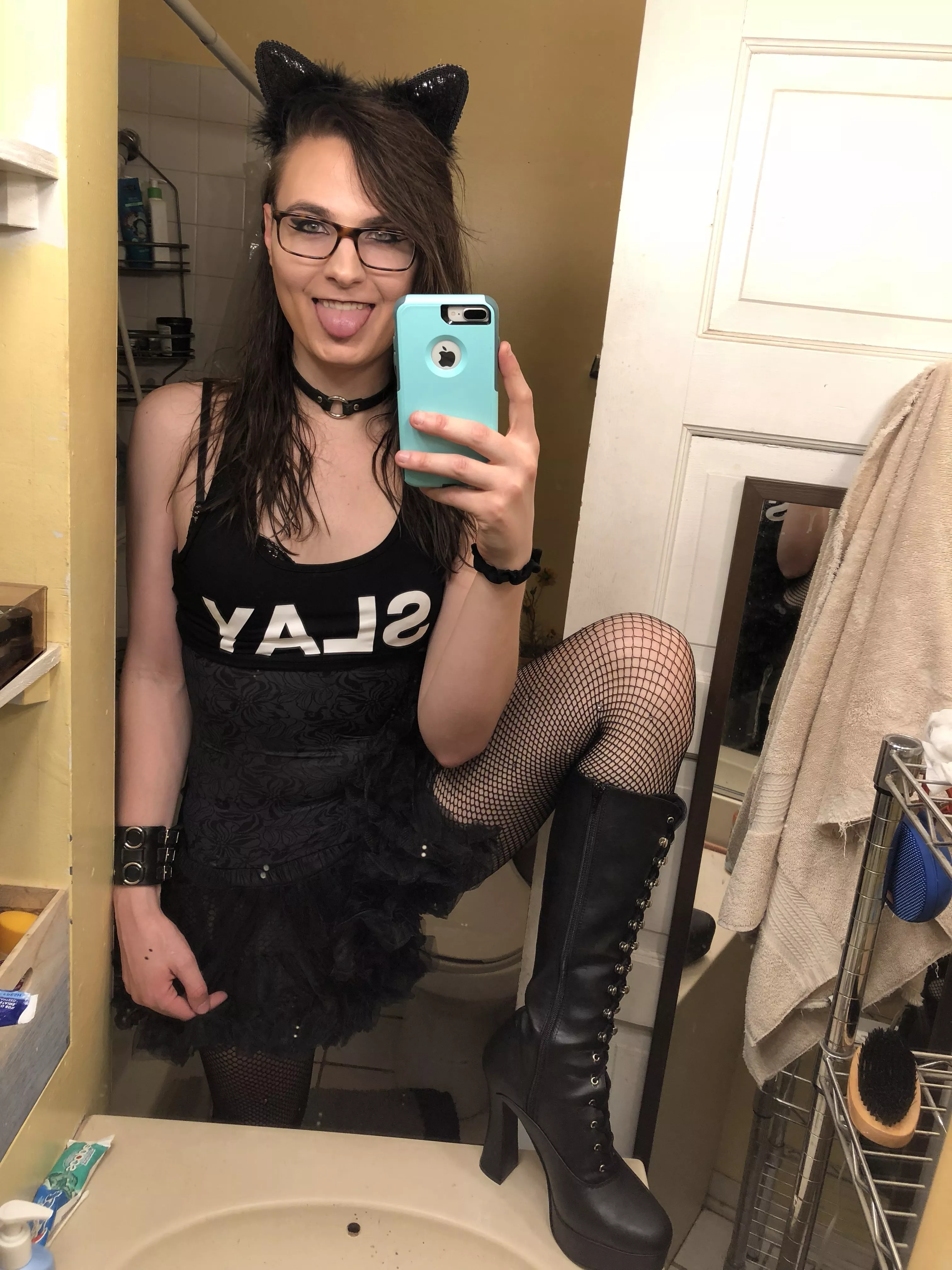 Heels are okay but boots are way sexier in my opinion posted by AvaShade