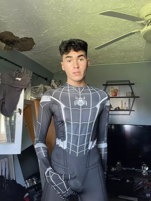 hehe 20 y/o spidey boy DMs are open by gayboy434