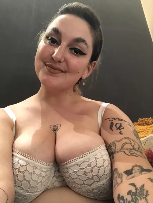 Hehe hiya!!! by softstrong