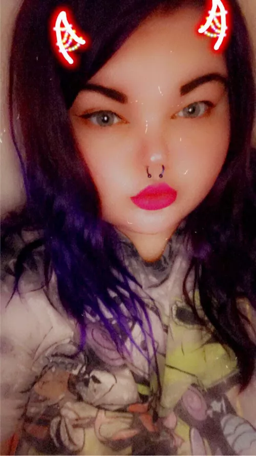 Hehe HMU guys by sexyybbw21