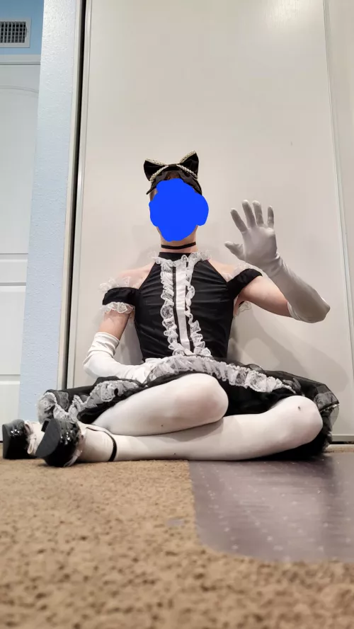 (He/Him) guess whos dad got covid, which means i have to islolate too. dressed up with a pamp underneath all of this by tossaway3945