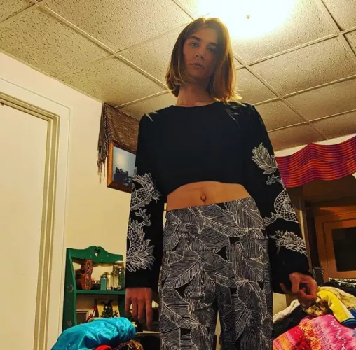 Hello! :3 by Accomplished_Look_95