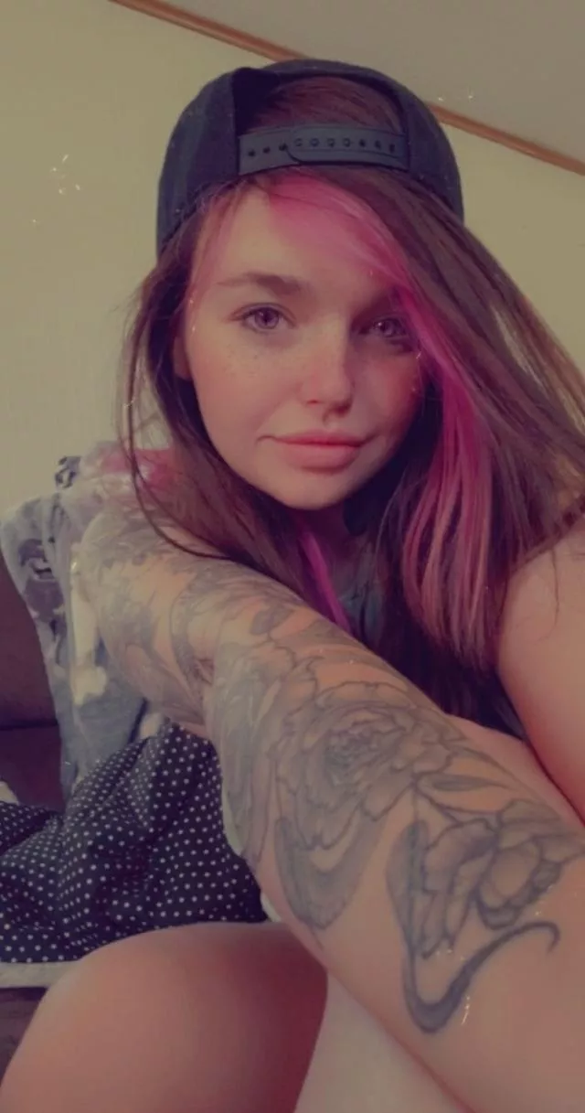 Hello😁 posted by HoodedWriter