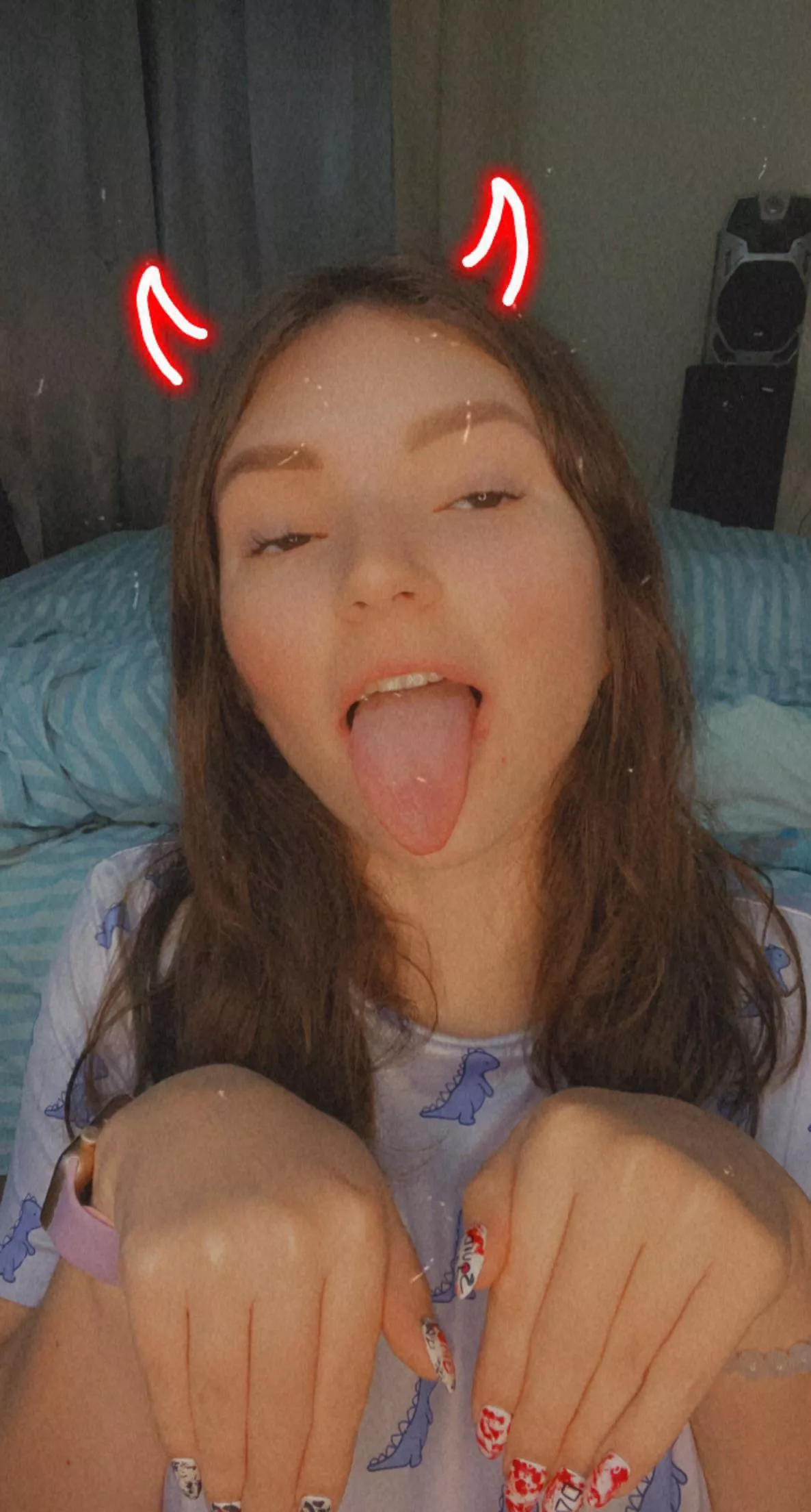 Hello 😈 posted by Russiansuka